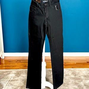 NWT Banana Republic Factory Straight Leg Black Jeans. size 2P.